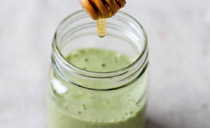 Kale ginger detox smoothie recipe