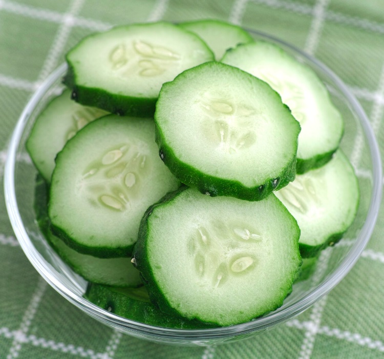 Cucumber slices