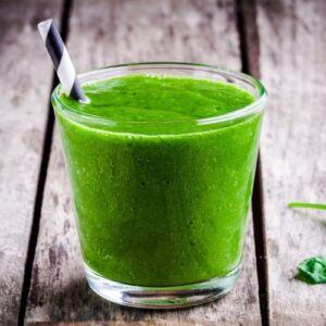Parsley and cucumber detox smoothie recipe