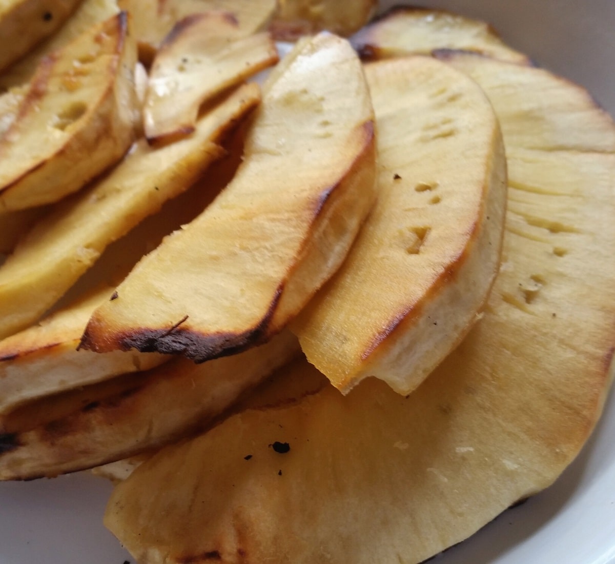 Baked breadfruit slices
