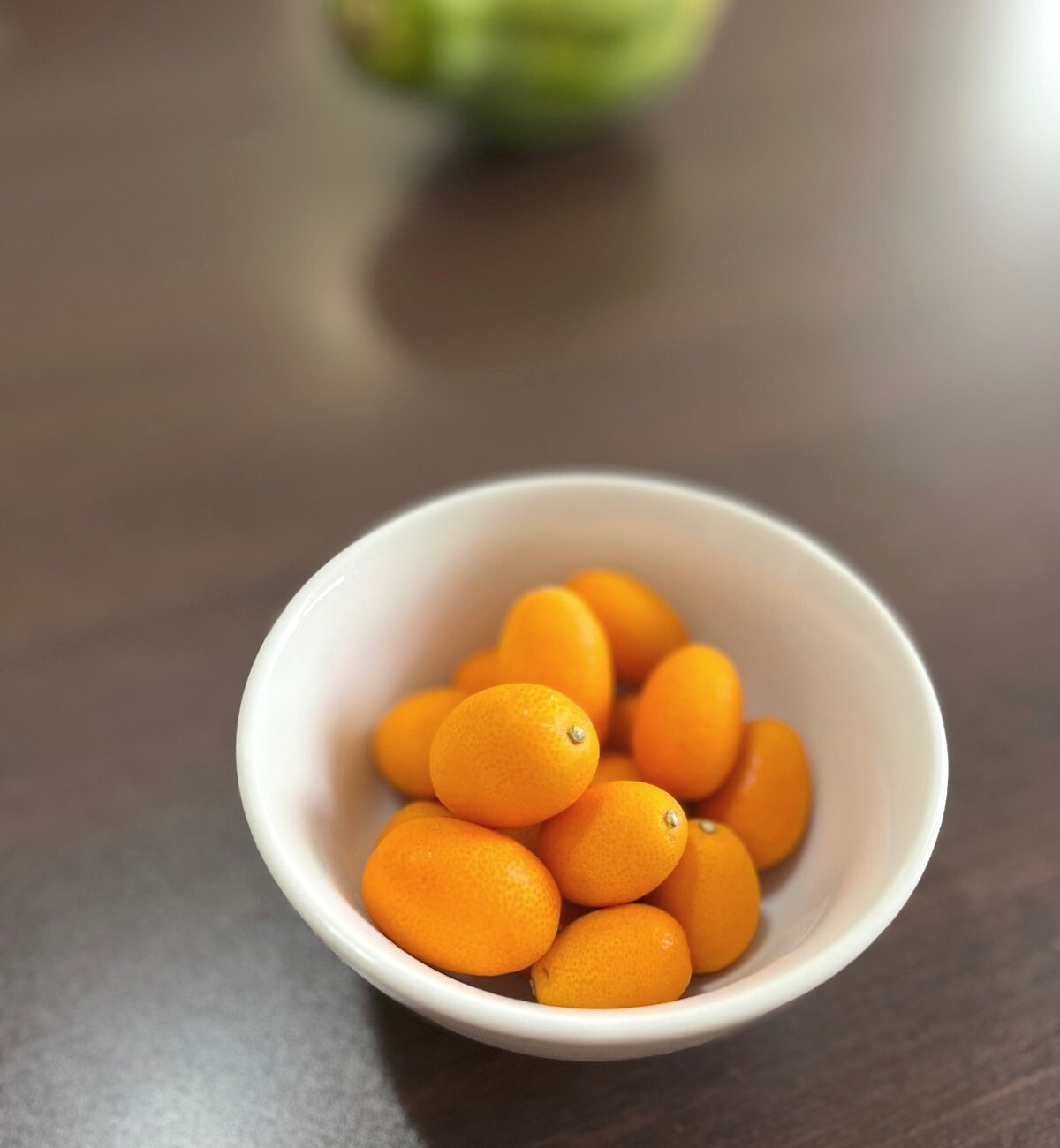 Kumquats in bowl