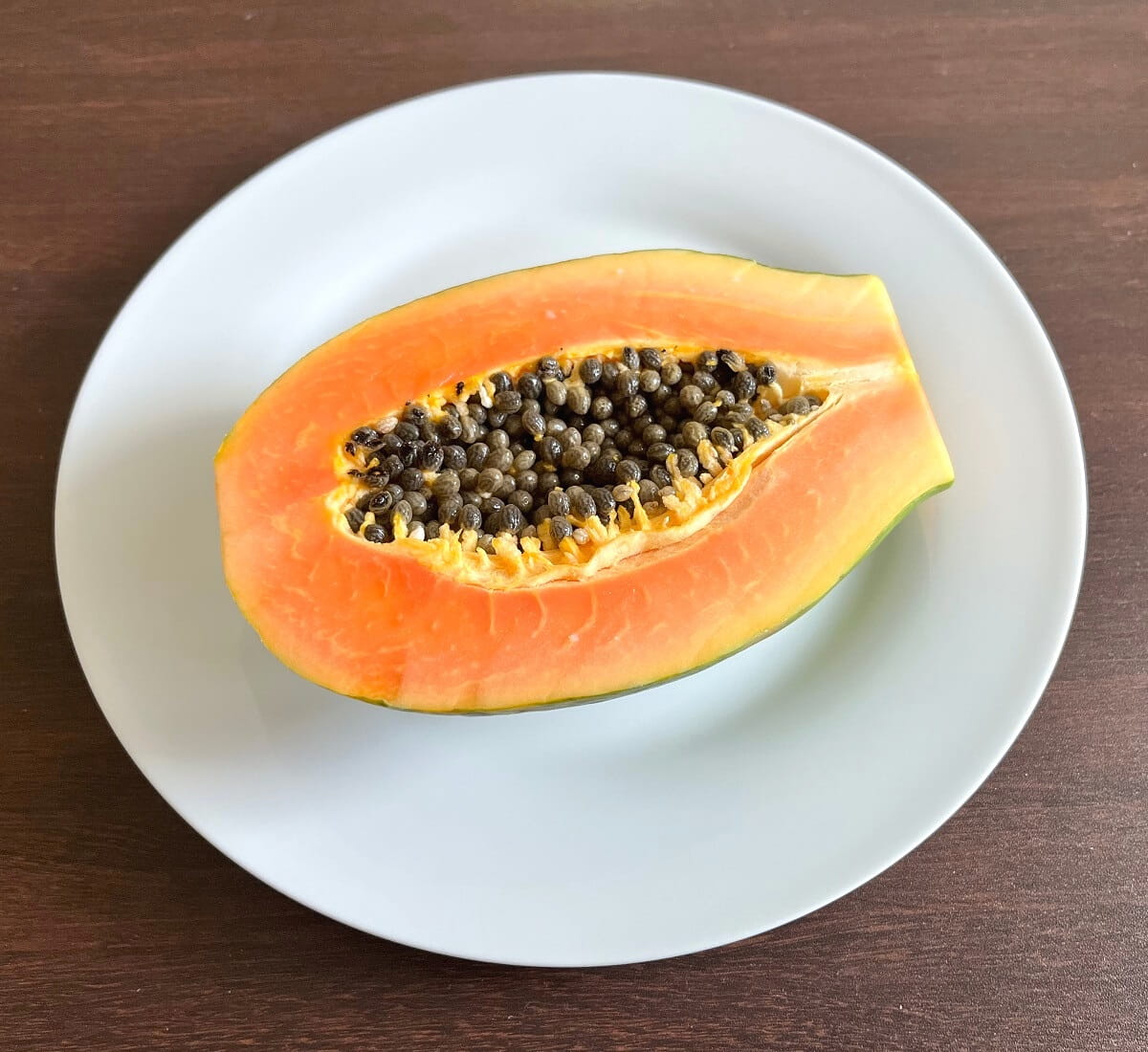 Papaya with seeds