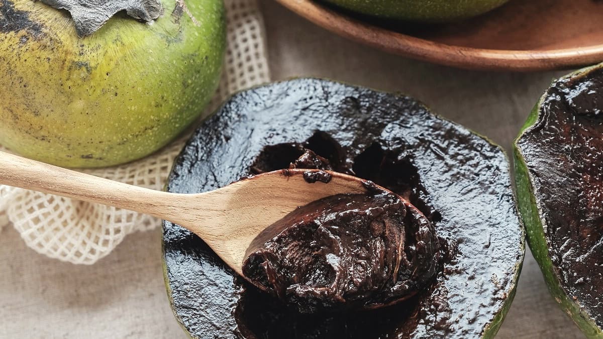 How to eat black sapote fruit