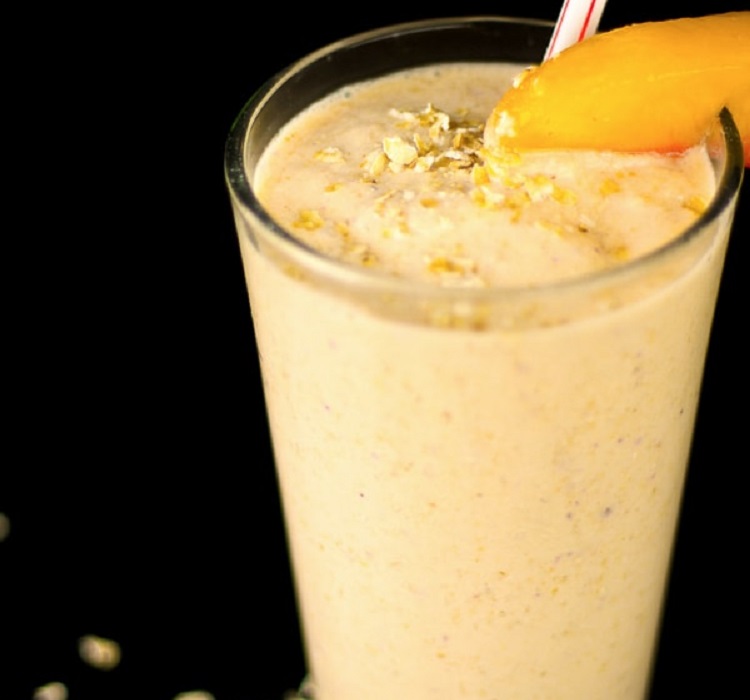 Peaches and Cream Oatmeal Smoothie