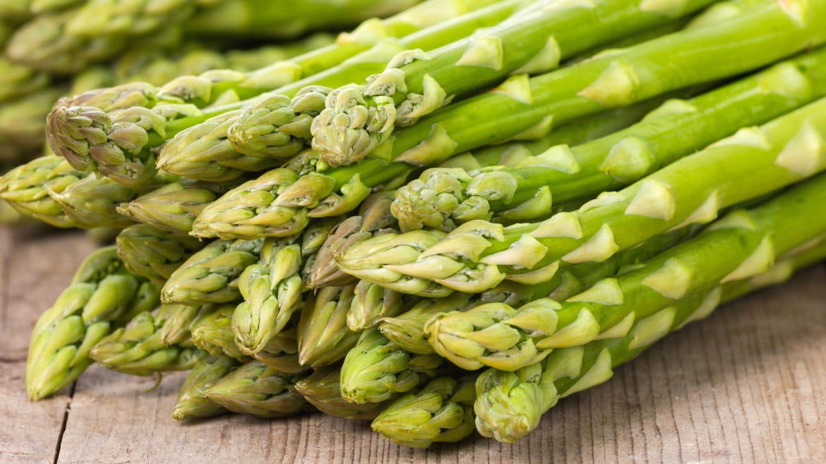 Fruits and vegetables high in vitamin K